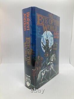 1990 1st Edition THE EYE OF THE WORLD by Robert Jordan WHEEL OF TIME #1