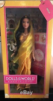 Barbie Dolls of the World India W3322 (New)