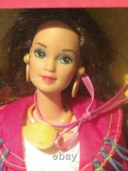 Barbie Italian Dolls Of The World 1992 Mattel 2256 Doll Italy Monde New