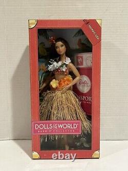 Barbie Passport Dolls of the World Hawaii USA Pink Label W3443 NRFB