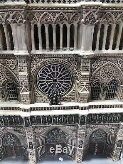 Dept 56, NOTRE DAME CATHEDRAL Churches of the World, New (see details)