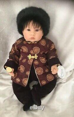 Lee Middleton Rare Htf Mongolia Children Of The World Factory New Mib