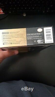 NEW! Nintendo 3DS XL Limited Edition The Legend of Zelda A link Between World
