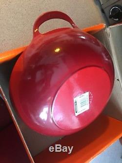 New Le Creuset Balti Curry Dish 9 Red 3 qt cerise cherry, Cuisines of the World