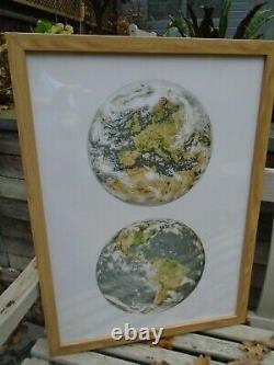 Picture of the world in lovely new frame ready to hang 28 x 20 inches