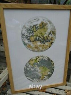 Picture of the world in lovely new frame ready to hang 28 x 20 inches