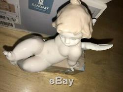 RARE LLADRO FIGURE 010.07310 TRAVEL THE WORLD OF LLADRO NEW YORK MINT with Box