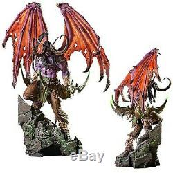 Statue Fully painted new in the box World of Warcraft Illidan 24-Inch Statue