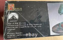 War of the Worlds Alien Creature 18 Model Kit Pegasus Newithsealed (with Tear)