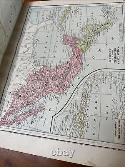 1889 Nouvel atlas illustré complet et indexé du monde de Watson, reliure rare en cuir.