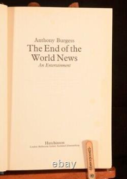 1982 Les nouvelles de la fin du monde Anthony Burgess Première édition Roman Trotsky Freud