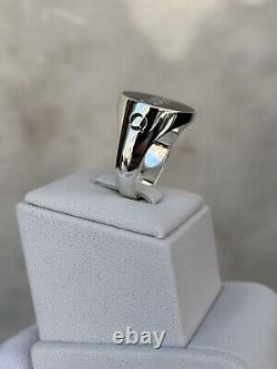 Bague logo de Queen News of the World en argent sterling 925.