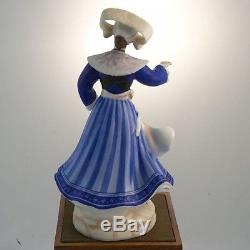 Breton Royal Doulton Danseur Du Monde Hn2383 Nouveau En Boite Angleterre Peggy Davies