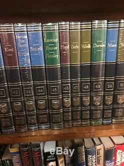 Britannica Grands Livres Des Volumes Du Monde Occidental 1-54 1990 Complete Set Nouveau