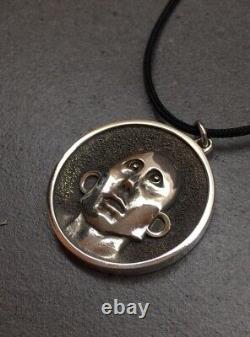 Frank le Robot Pendentif en argent sterling 925 Queen Brian May News Of The World