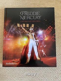 Freddie Mercury, Un monde à part - Tout nouveau livre de l'exposition