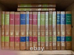 Grands Livres Britannica du Monde Occidental, Ensemble de 18 Volumes. Certains Tout Neufs et Scellés.