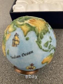 Halcyon Days Enamel World Earth Globe Pour Célébrer Le Nouveau Millénaire 2000