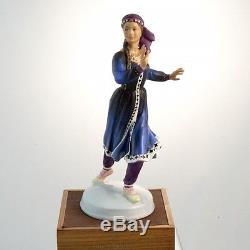 Kurdish Royal Doulton Danseur Du Monde Hn2867 Nouveau En Boite Angleterre Peggy Davies