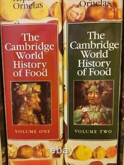 L'histoire mondiale de l'alimentation de Cambridge (ensemble de 2 volumes) comme neuf