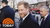Le Prince Harry S'arrête À La Cour De Londres Pour Le Costume Contre Le Tabloïde Britannique
