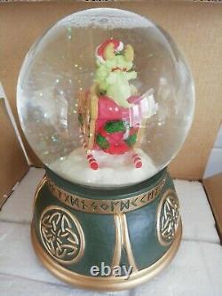 New The Whimsical World Of Pocket Dragons Musical Christmas Snowglobe