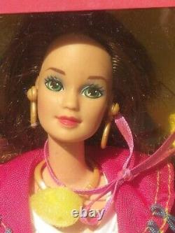Poupées Barbie italiennes du monde 1992 Mattel 2256 Poupée Italie Monde Nouveau