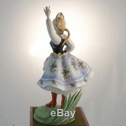 Royal Doulton Danseuse Polonaise Du Monde Hn2636 Nouveau En Bois Angleterre Peggy Davies