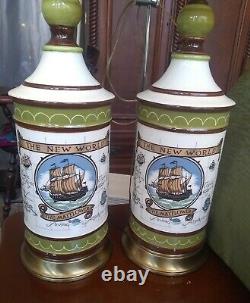 Vintage Paire De 2 Céramiques Le Nouveau Monde, Les Lampes De Bateau Mayflower